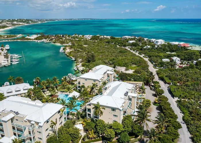 The Yacht Club Penthouse C14 Aparthotel Providenciales