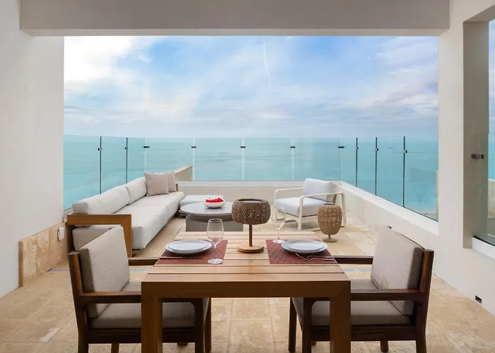 The Strand Turks And Caicos Turtle Cove